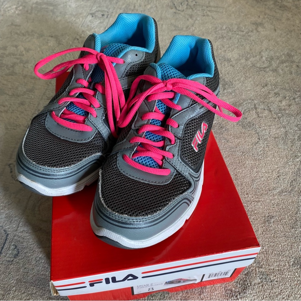 Fila Sport Soar 2 Sneakers Size 8 Gray Pink Blue
